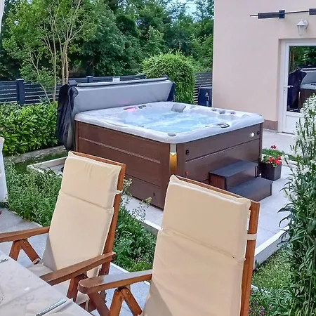 Pet Friendly In With Sauna * Karakašica