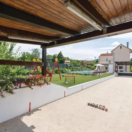 Pet Friendly In With Sauna 別荘 Karakašica