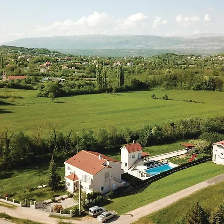 Pet Friendly In With Sauna * Karakašica